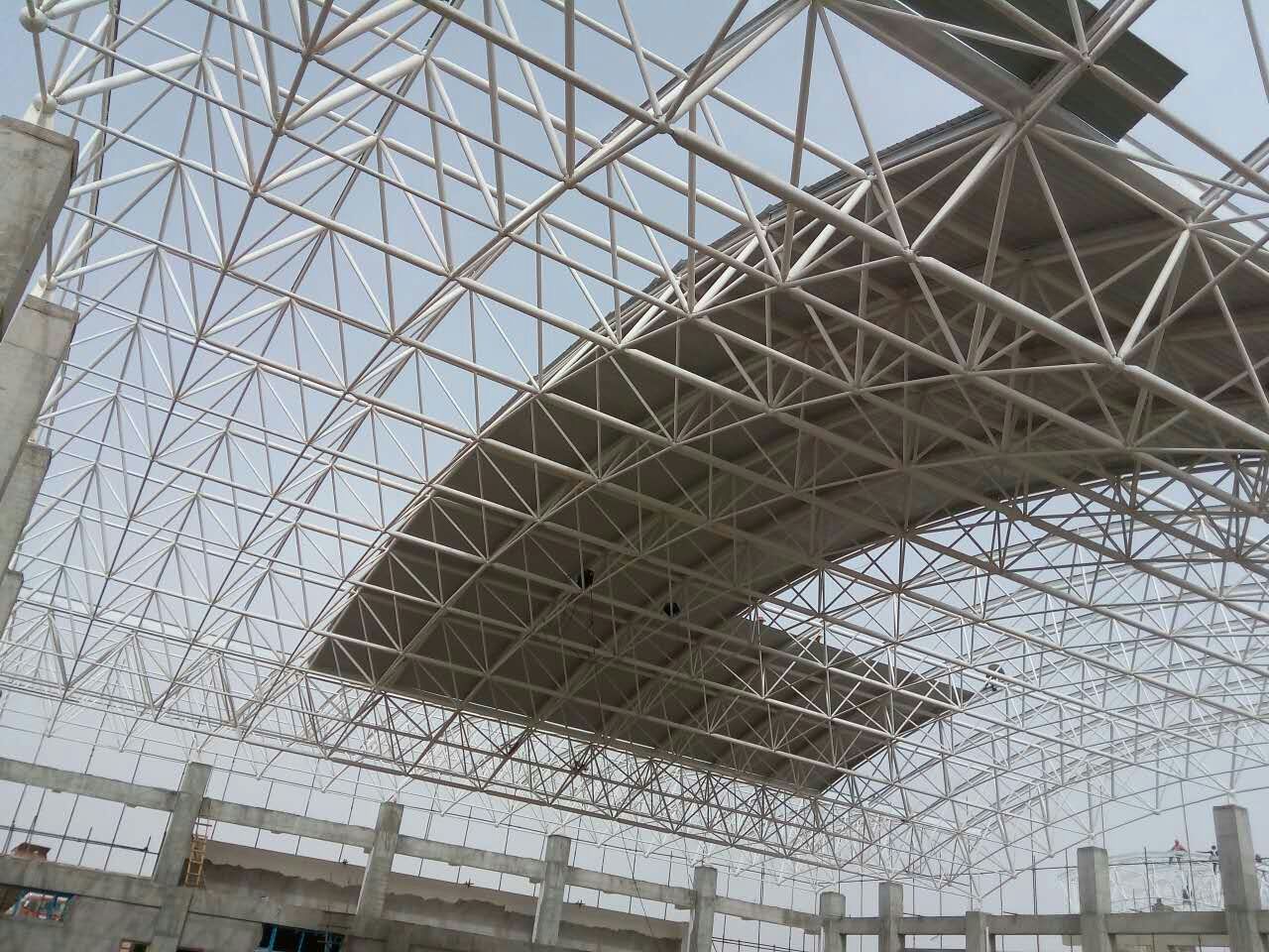 永康青岛一汽网架